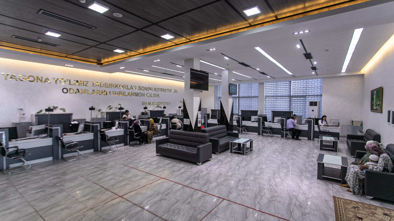 Construction of Xalq Bank (first project) — photo 1