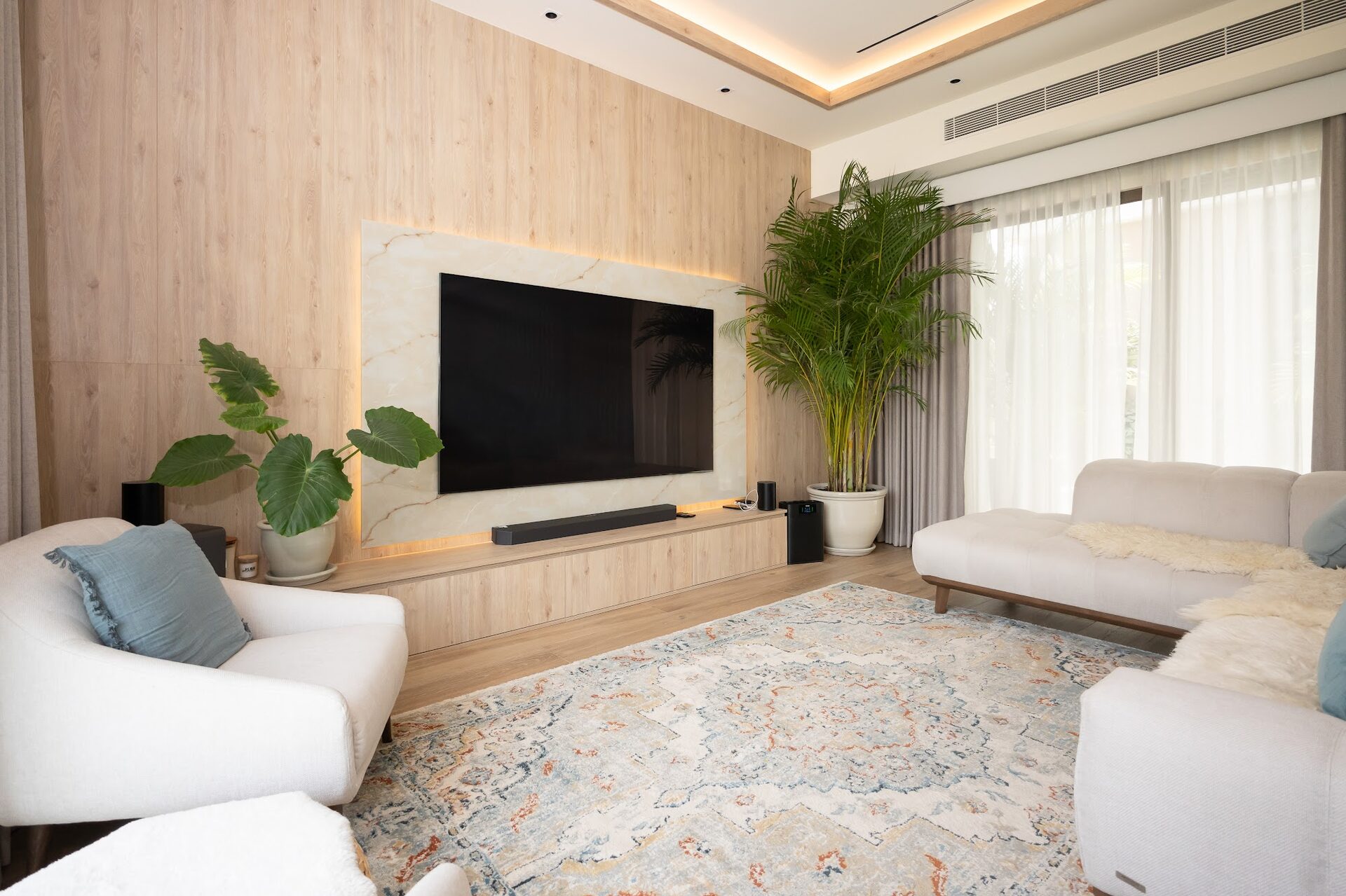 Villa renovation in Dubai — TV wall in the living room